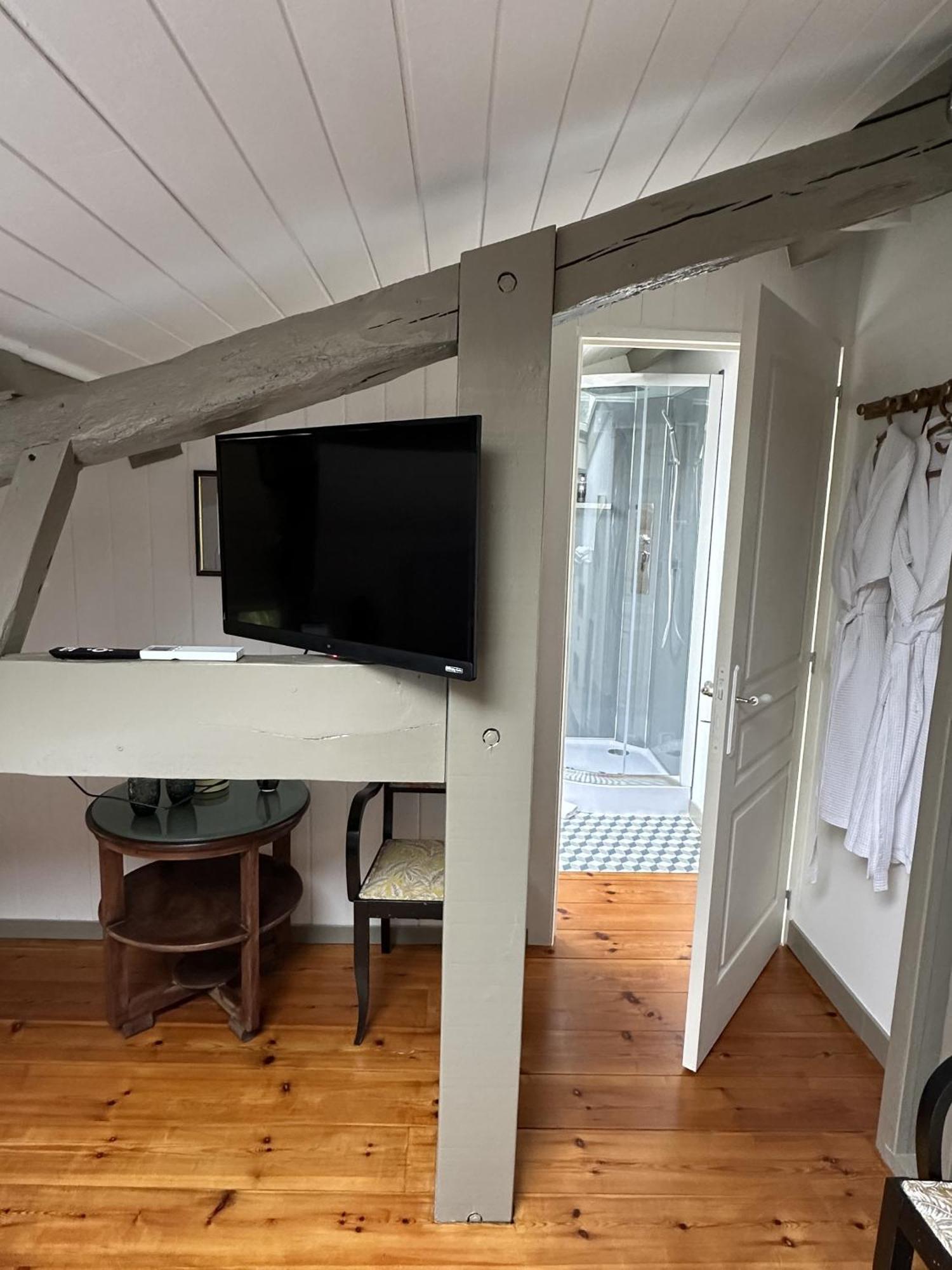 Maison Jeroboam Saint-Estephe  Room photo