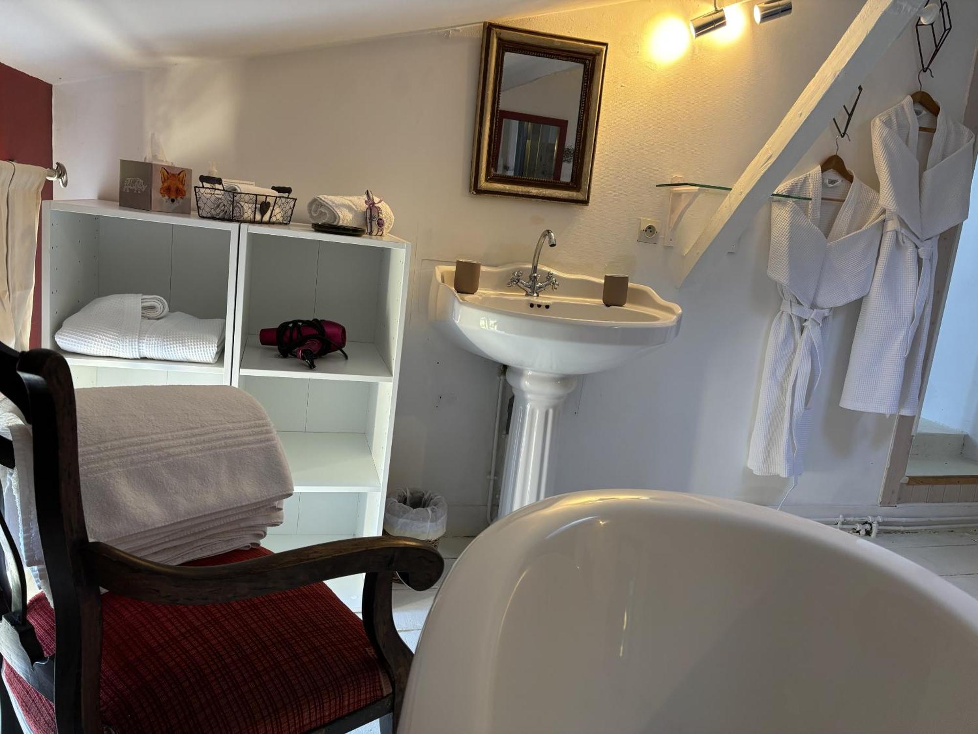 Maison Jeroboam Saint-Estephe  Room photo